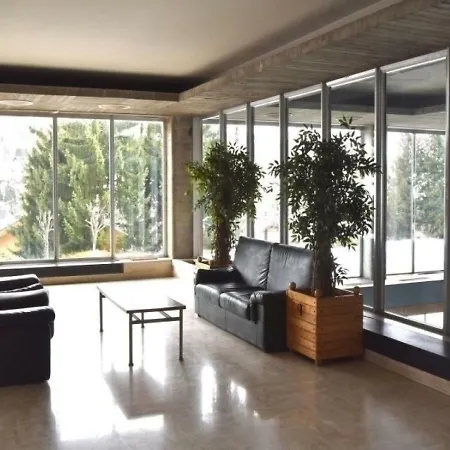 Welcoming With Swimming Pools Near The Slopes *