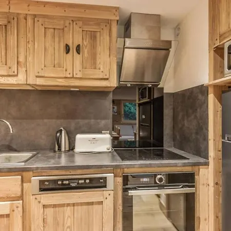 Welcoming With Swimming Pools Near The Slopes * Megeve