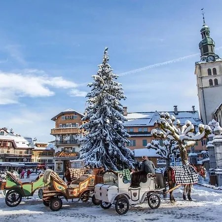 Apartment Welcoming With Swimming Pools Near The Slopes