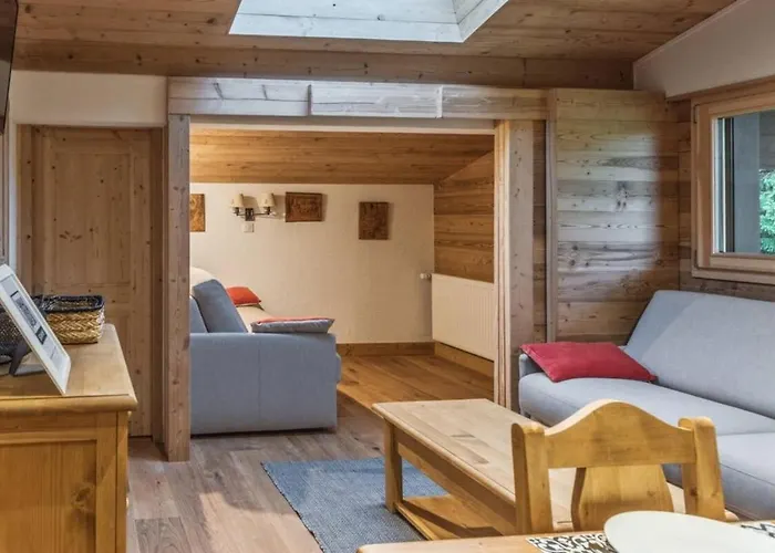 Welcoming With Swimming Pools Near The Slopes *