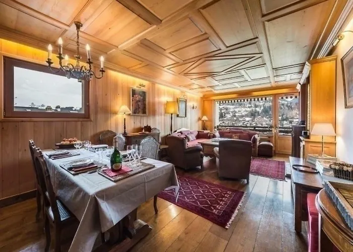 Welcoming With Swimming Pools Near The Slopes