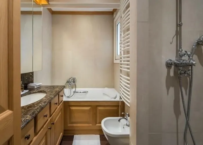 Apartamento Welcoming With Swimming Pools Near The Slopes