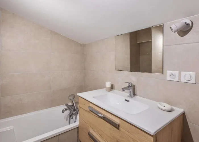 Welcoming With Swimming Pools Near The Slopes Apartamento