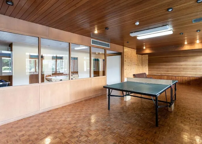 Apartamento Welcoming With Swimming Pools Near The Slopes